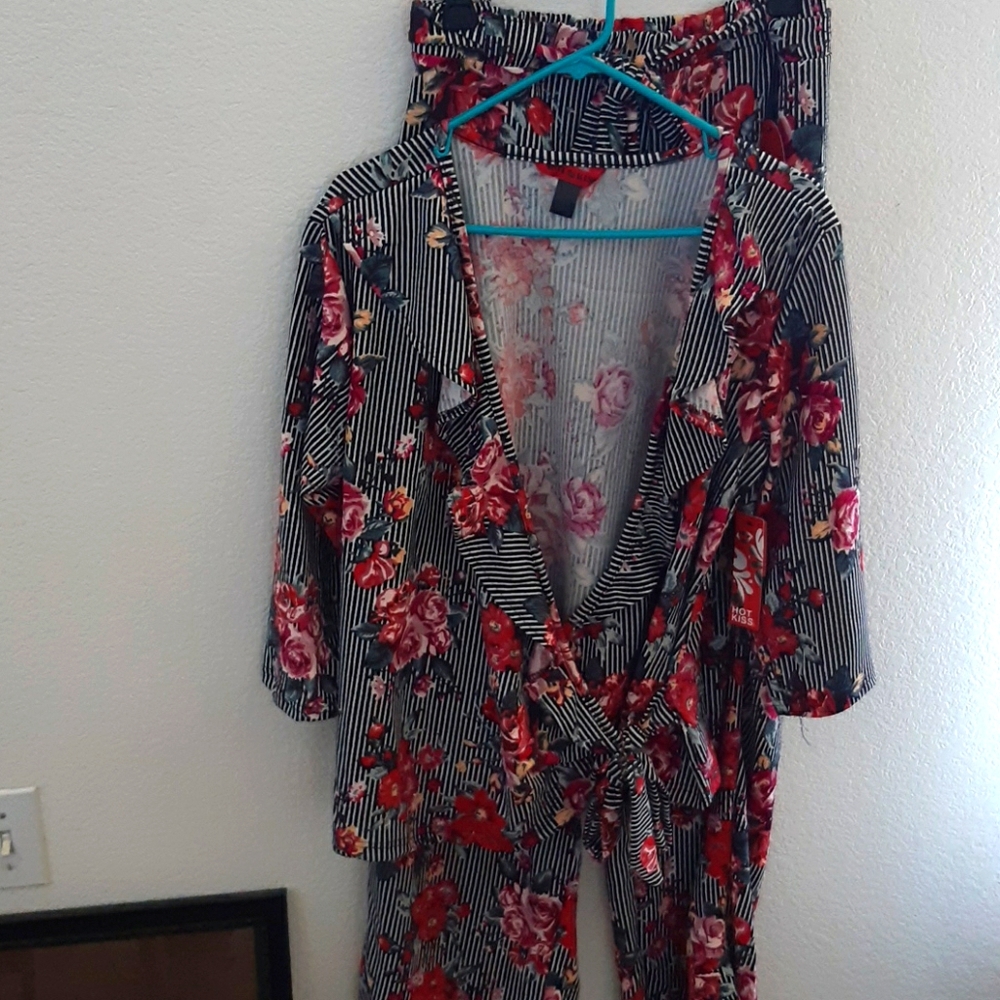 Nwt 2pcs pant set price drop